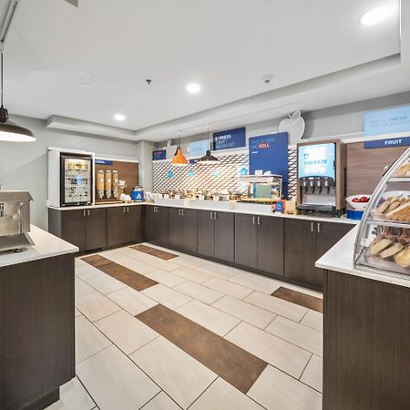 Holiday Inn Express Chicago Northwest-Vernon Hills By Ihg מראה חיצוני תמונה
