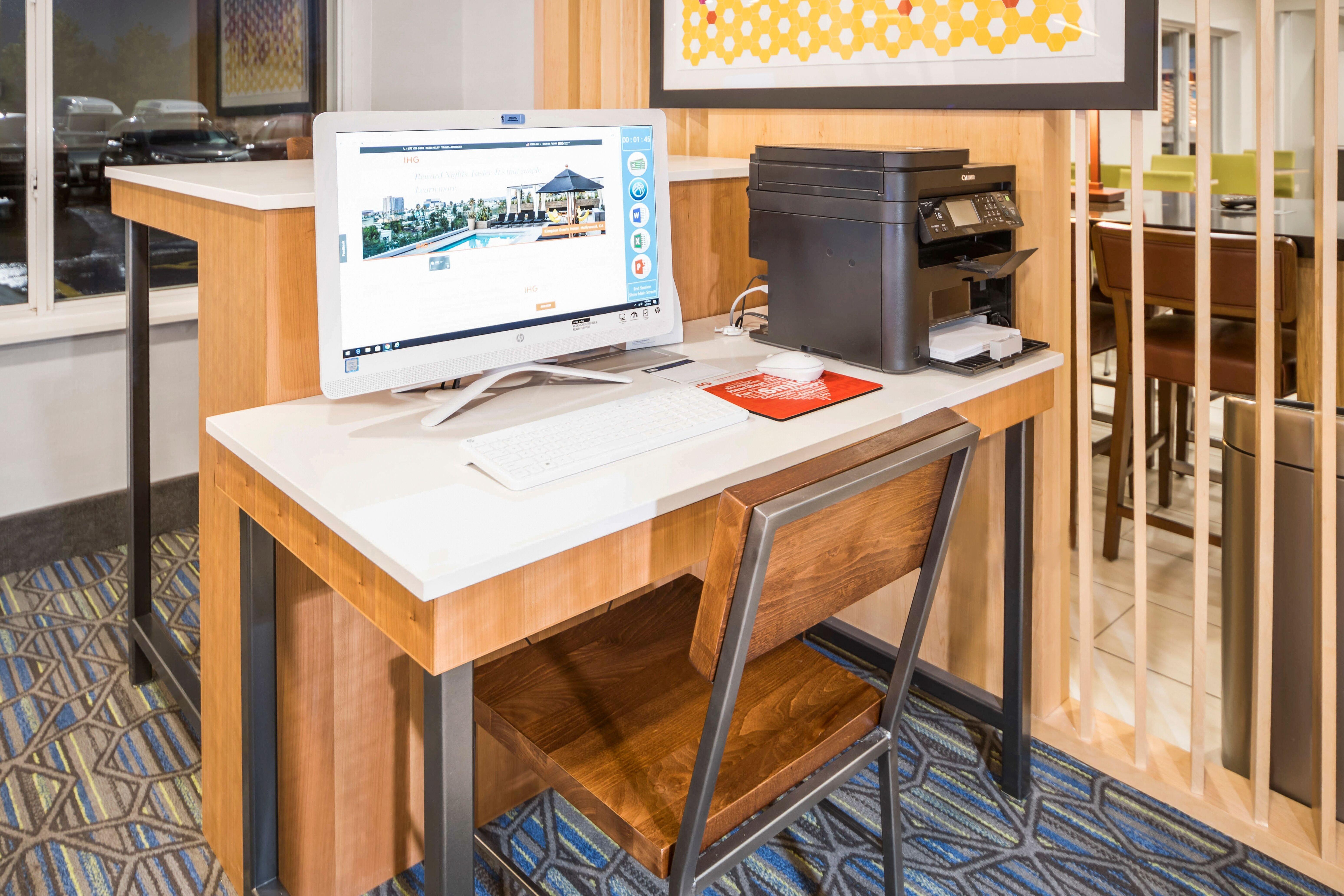 Holiday Inn Express Chicago Northwest-Vernon Hills By Ihg מראה חיצוני תמונה