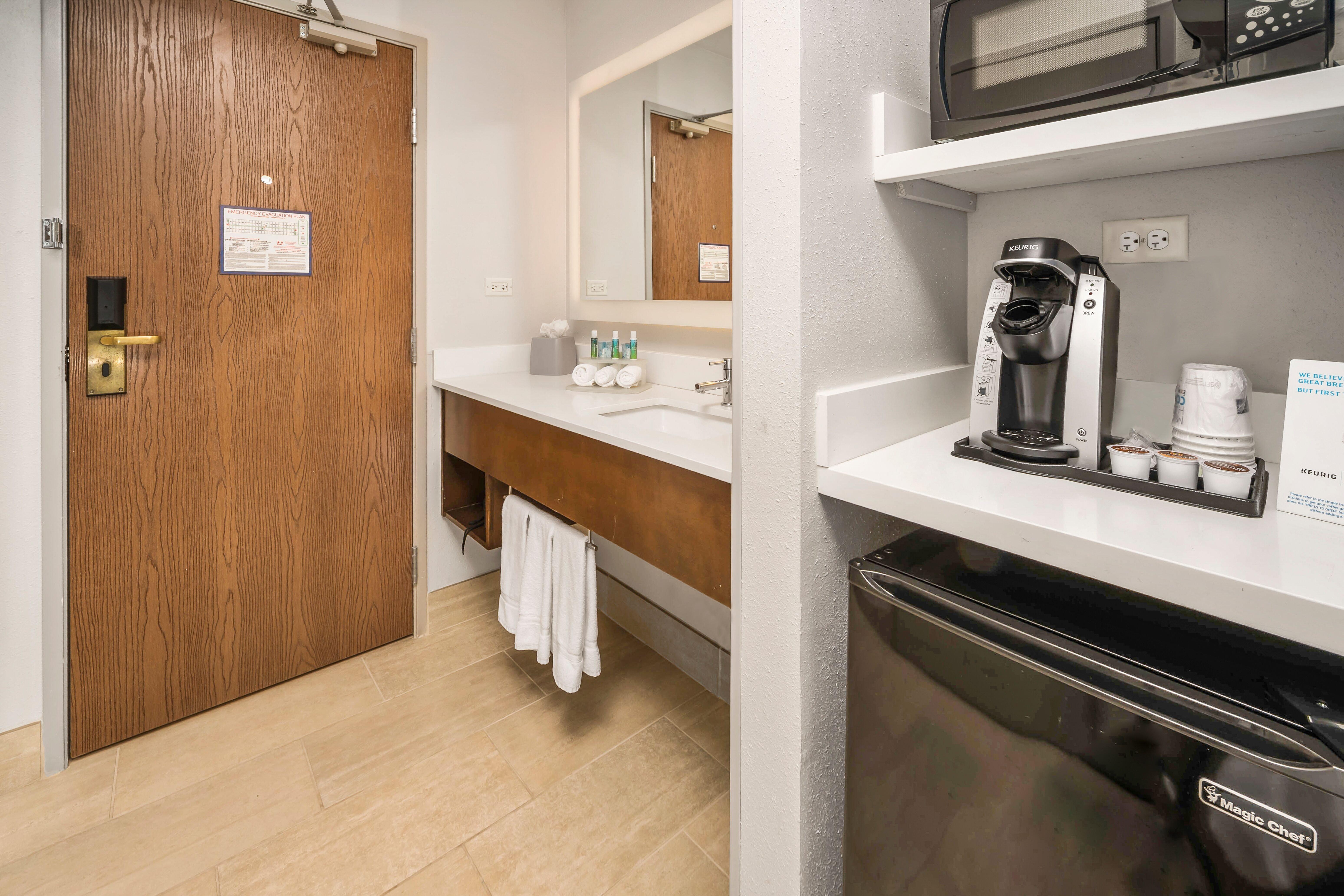 Holiday Inn Express Chicago Northwest-Vernon Hills By Ihg מראה חיצוני תמונה