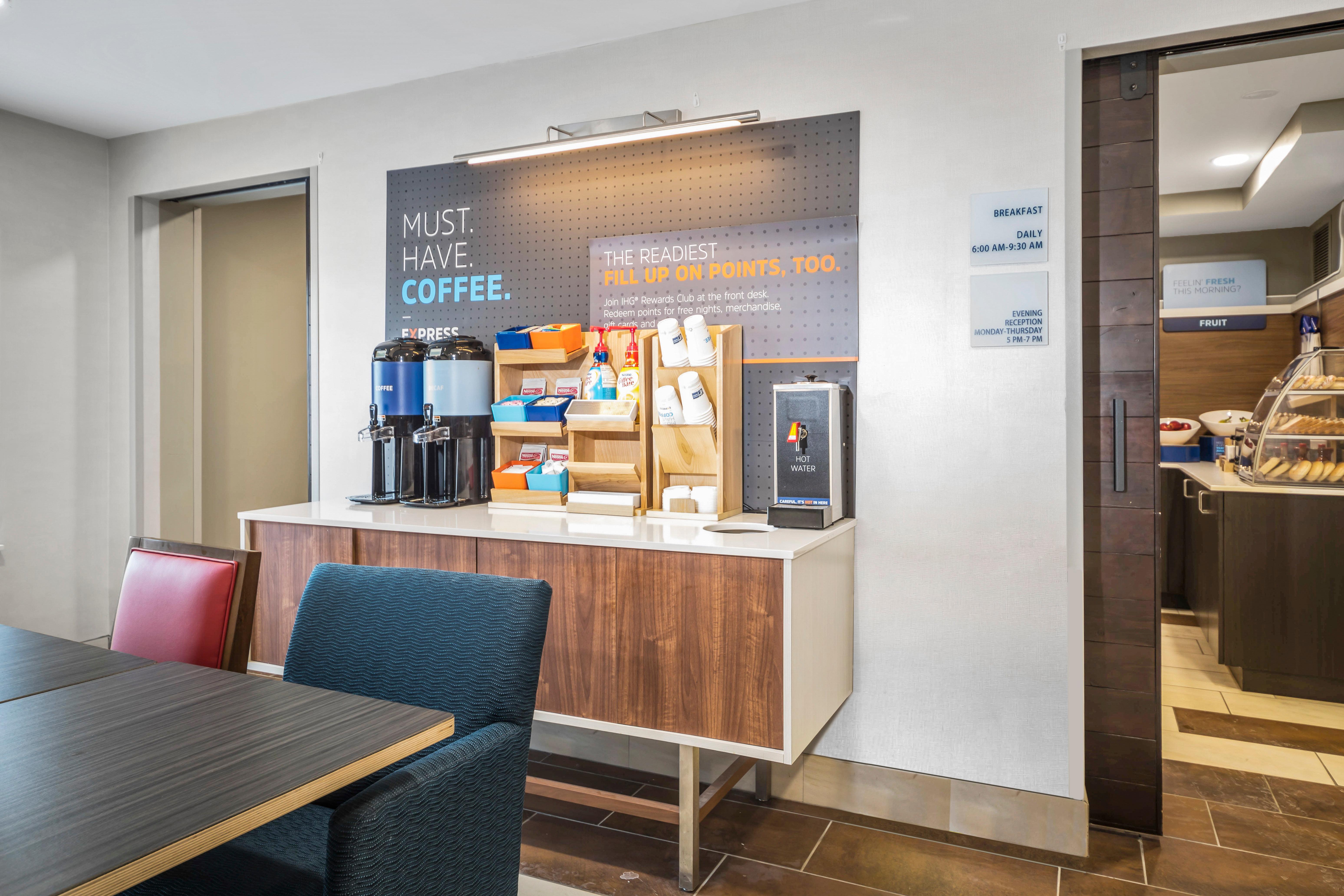 Holiday Inn Express Chicago Northwest-Vernon Hills By Ihg מראה חיצוני תמונה