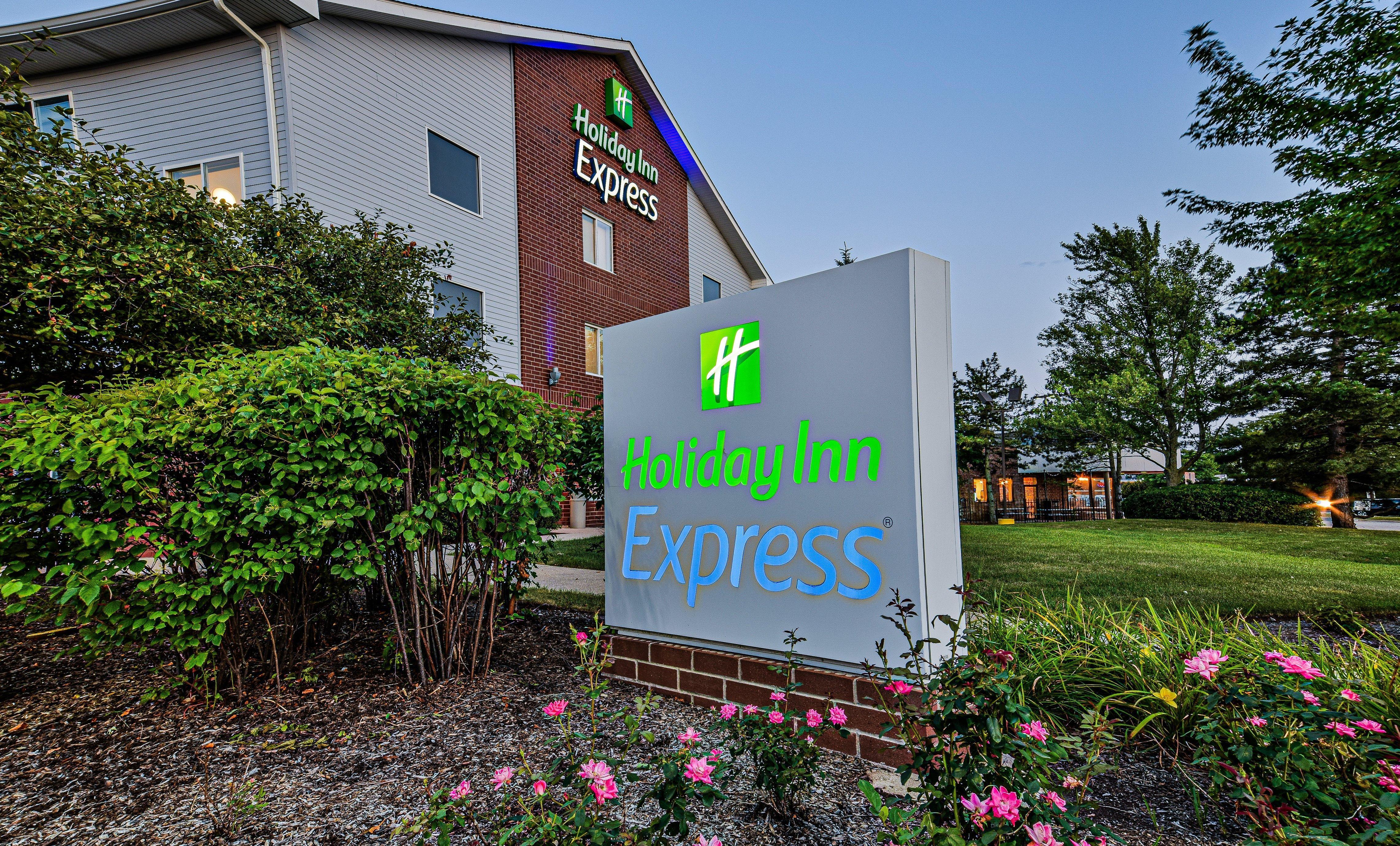 Holiday Inn Express Chicago Northwest-Vernon Hills By Ihg מראה חיצוני תמונה