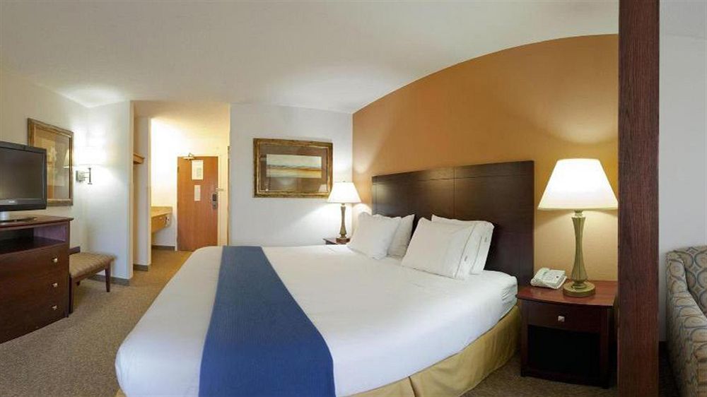 Holiday Inn Express Chicago Northwest-Vernon Hills By Ihg מראה חיצוני תמונה