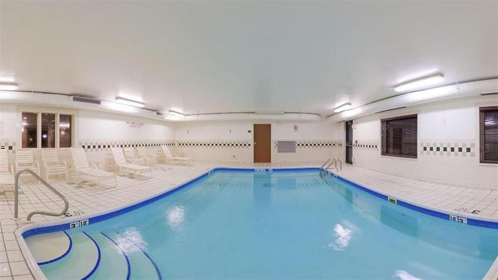 Holiday Inn Express Chicago Northwest-Vernon Hills By Ihg מראה חיצוני תמונה
