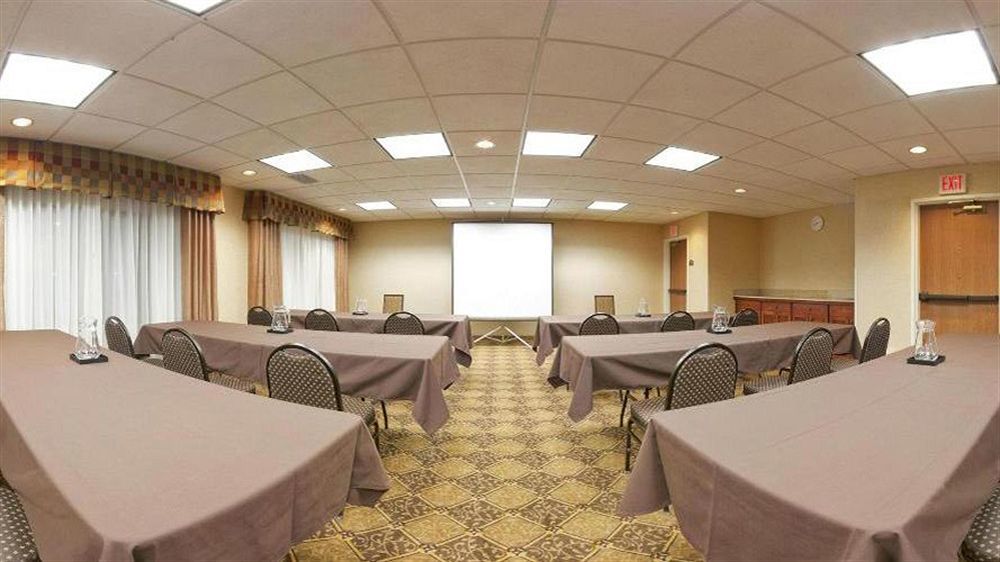Holiday Inn Express Chicago Northwest-Vernon Hills By Ihg מראה חיצוני תמונה
