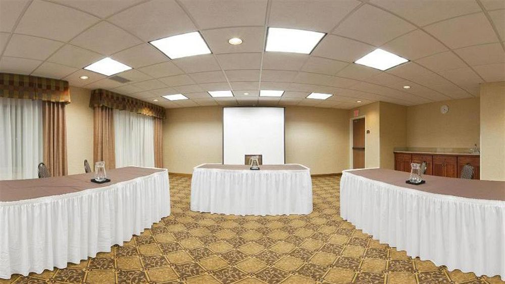 Holiday Inn Express Chicago Northwest-Vernon Hills By Ihg מראה חיצוני תמונה