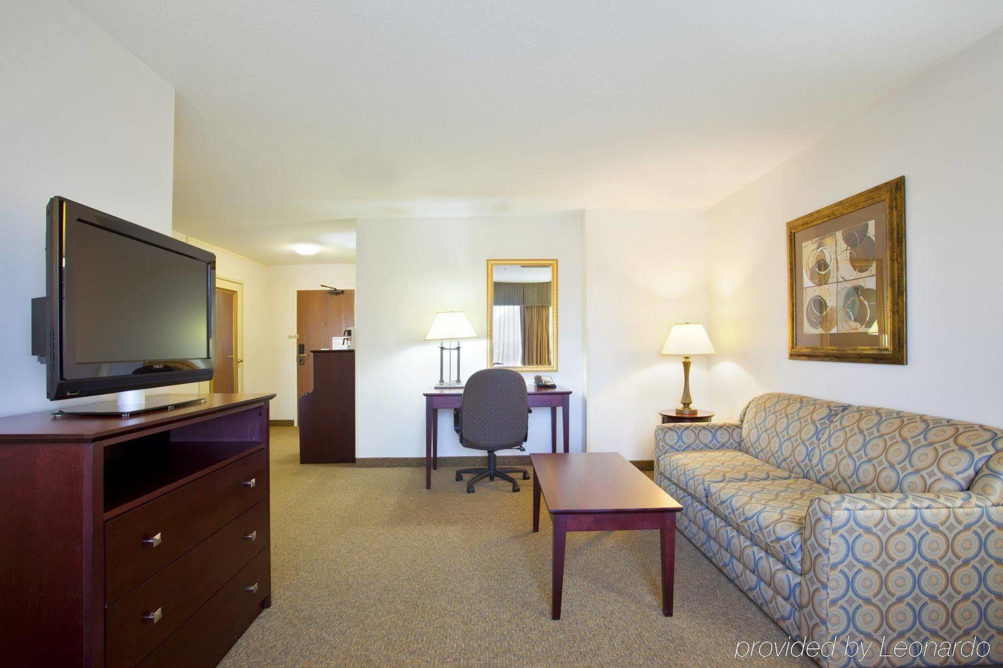 Holiday Inn Express Chicago Northwest-Vernon Hills By Ihg חדר תמונה